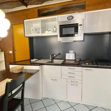 Charmants 2 Pieces, Vielle Ville, Clim Menton