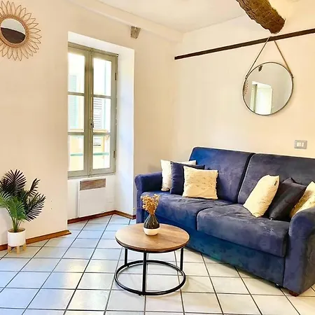 Charmants 2 Pieces, Vielle Ville, Clim *